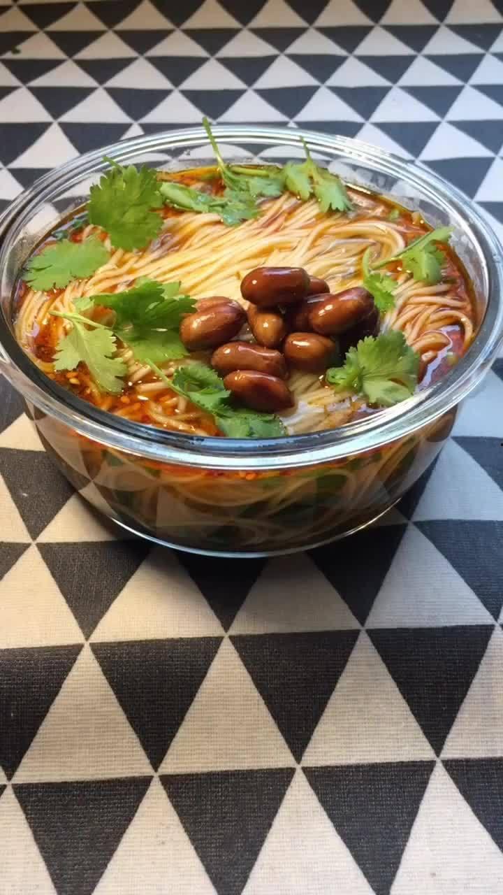 面条的视频爆料,视频爆料带你走进厨房的秘密世界 第2张 面条的视频爆料,视频爆料带你走进厨房的秘密世界 第2张